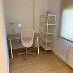 Piso Recien Reformado, Comodo Y Muy Luminoso. Apartamento
