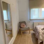 Piso Recien Reformado, Comodo Y Muy Luminoso. Apartamento
