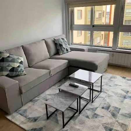 Apartamento Piso Recien Reformado, Comodo Y Muy Luminoso. Ferrol